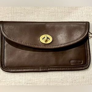 Rare Vintage Coach Turn lock Wallet